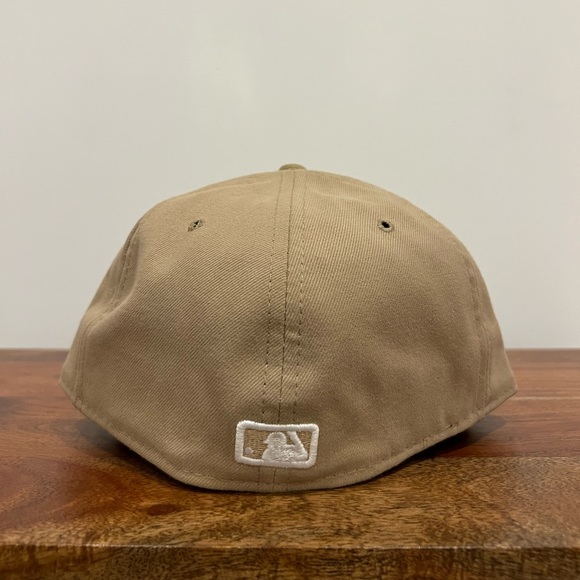 NEW ERA: MILWAUKEE BREWERS HAT - Picture 3 of 5